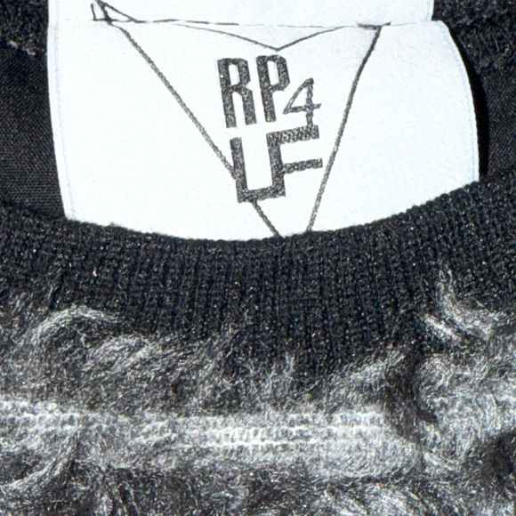 🧥🧷 THE RAGGED PRIEST Faux Fur Colorblock Sweatshirt | Black & Gray UK Made (M) - Picture 4 of 4